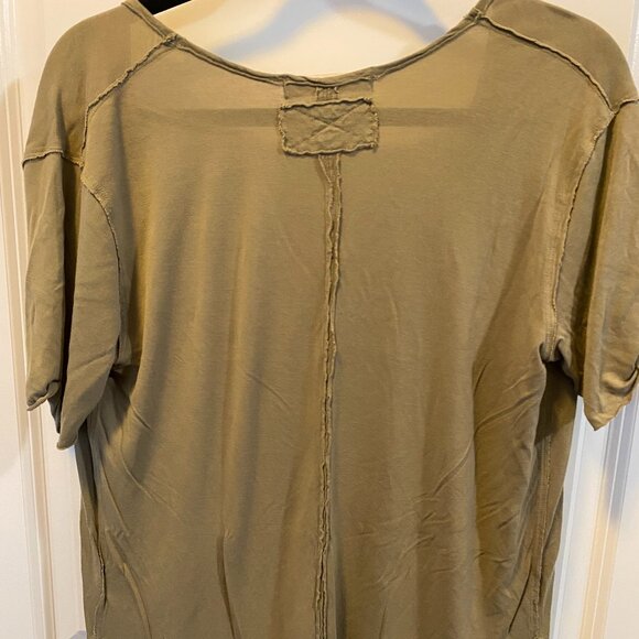 Free People - We the People LIght weight Top - Picture 6 of 6